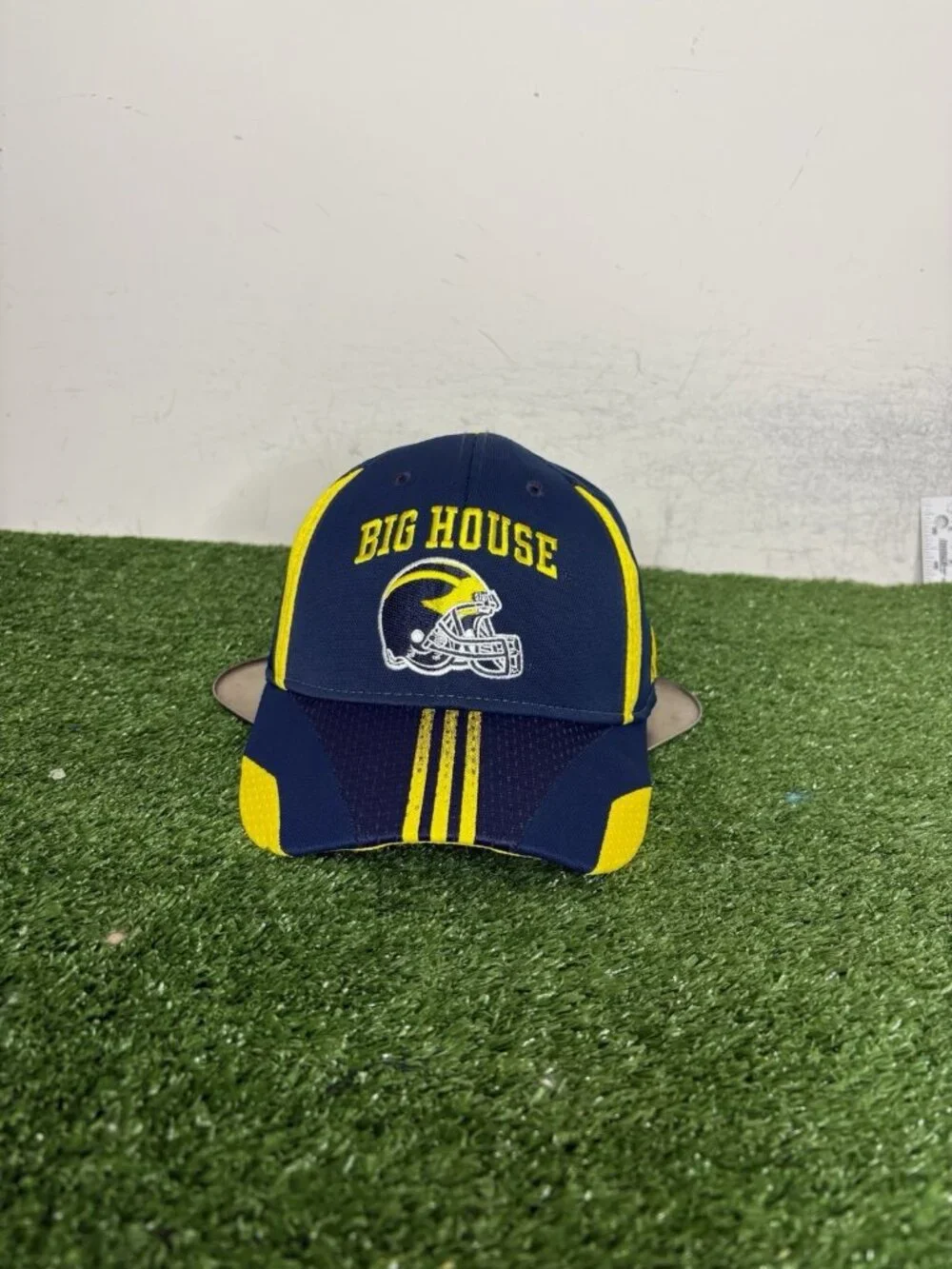 Michigan Wolverines hat cap fitted small S/M blue yellow adidas big house mens